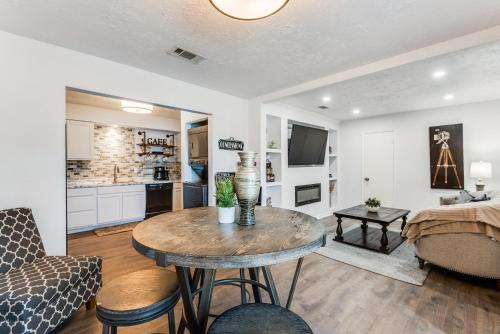 Grand Prairie Casa | Mpressive Escape