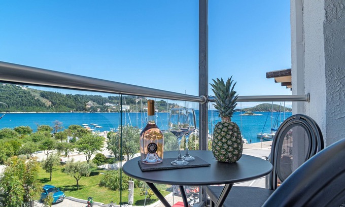 Skiathos Hotel | MR P. Boutique Residence