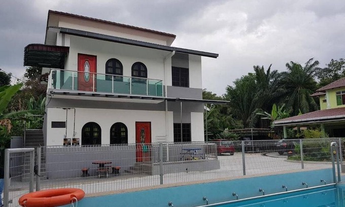 Merbau Sempak Casa | 86 m² Casa ∙ 3 habitaciones ∙ 6 personas