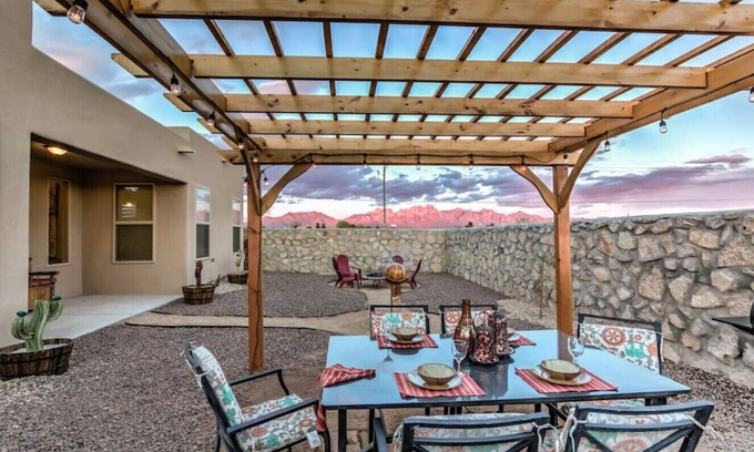 Las Cruces Casa | MS · Comfortable New Home with Organ Mountain Views!