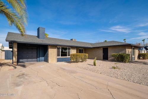 Sands West Neighborhood Casa | Msg for 5 percent off Glendale Casa Pool Yard 3 Bed 2 Bath
