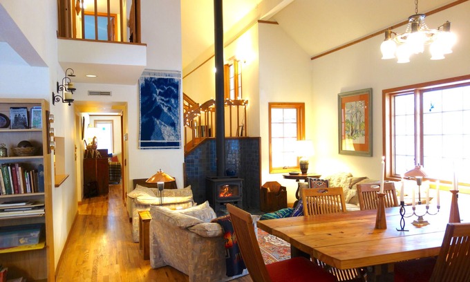 Ashland Casa | monte Casa grande del bosque aislado de Ashland Homestead, a 15 min. de Ashland