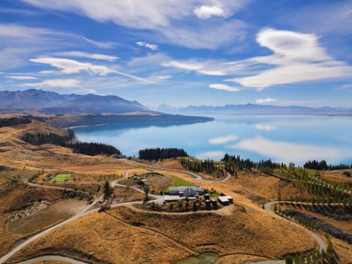 Ben Ohau Cabina | Mt Cook Lakeside Retreat