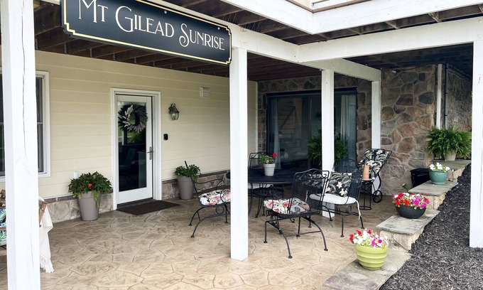 Leesburg Apartamento | Mt. Gilead Sunrise- Country Suite close to wineries, breweries & wedding venues