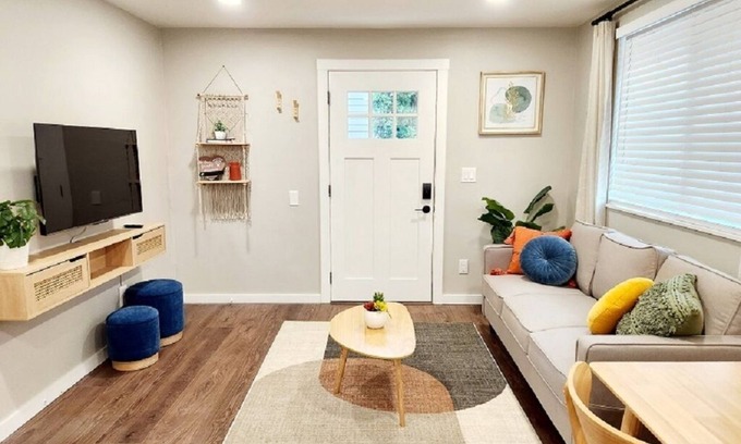 Gresham Casa | Mt. Hood Hideaway in Gresham - Troutdale