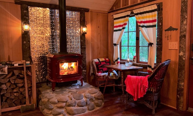 Brightwood Cabina | Mt Hood’s historic Cedarwood Cabin