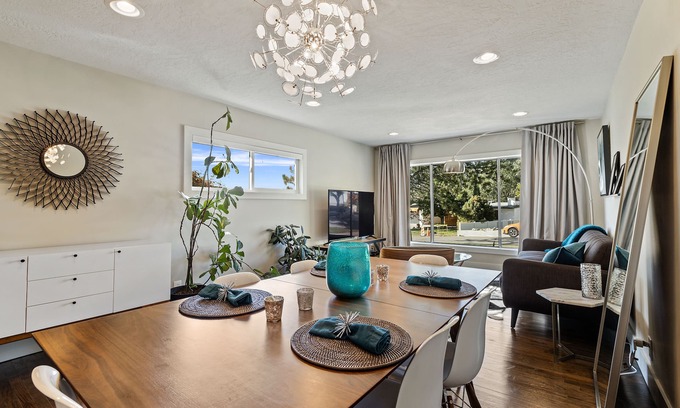 Olympus Cove Casa | Mt Olympus Modern – Great Location - Entire House