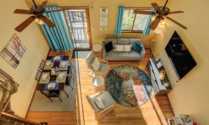 Vernon Condominio | Mtn Creek Resort Condo - Mountain Bike, Hike, Golf, Swim, Legoland, NYC 1 Hour