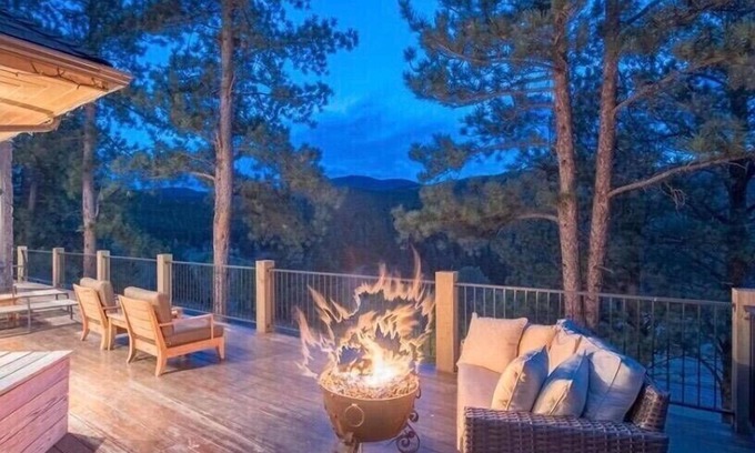 Evergreen Casa | Mtn Luxury Retreat 10 acres privados-Vistas, Privacidad