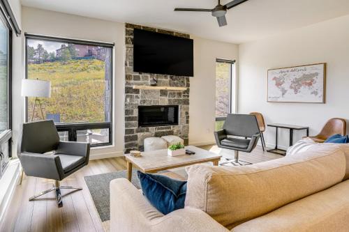 Silvercreek Casa | Mtn-View Slopeside Chalet in Granby Ranch!