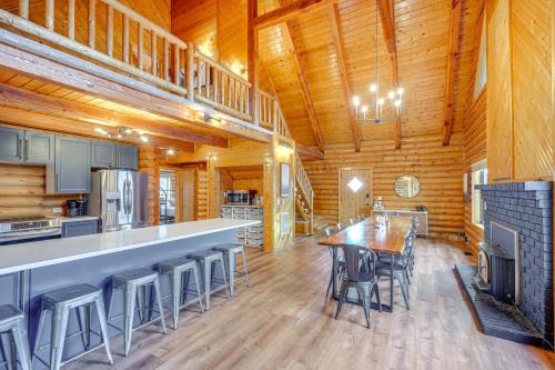 Mammoth Creek Casa | Mtn Views and Fall Colors Panguitch 1-Acre Estate!