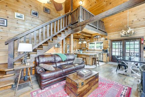Franklin Casa | Mtn Views, Yard, and Fire Pit Multi-Level Cabin