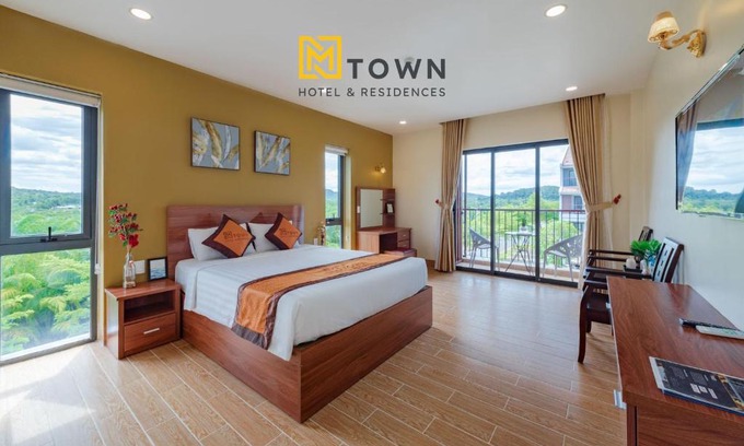 Duong To Hotel | MTown Hotel & Residences Phu Quoc - Long Beach Centre