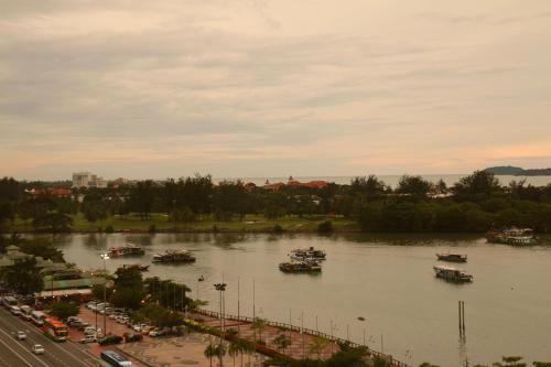 Downtown Kota Kinabalu Apartamento | MTS @ Marina Court Resort Condo