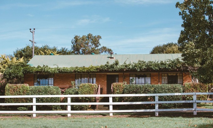 Wilbetree Otro | Mudgee - The Stables House- Horse Lovers Dream Come True at Gooree