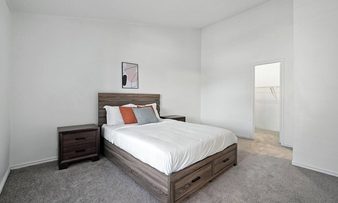Windsor Park Apartamento | Mueller Flats 1221 I Spacious 2 bed 2 Bath