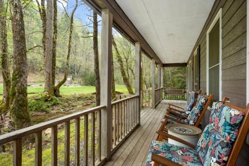 Ferguson Casa | Mulberry Creek by Leatherwood Mountains Resort