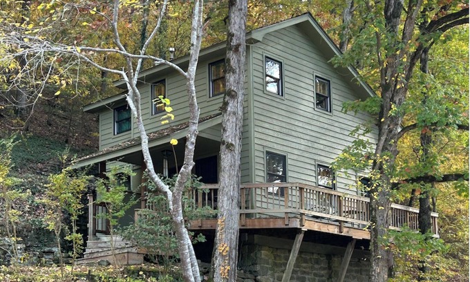 Ozark Cabaña | Mulberry River Front cottage near OHV/ATV trailheads at Cass Arkansas. Save 10% per day 5 nights or more.