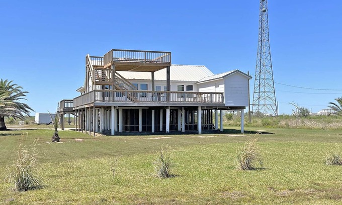 Grand Isle Casa | Mullet Hole - Beach Access - Island Realty