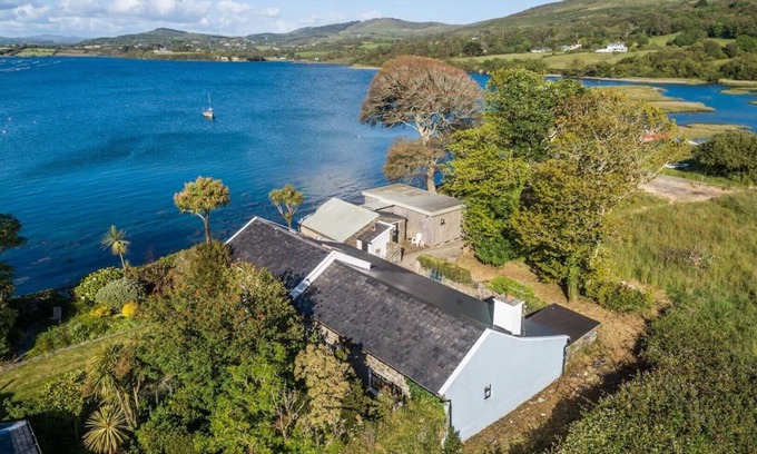 Dunbeacon Casa | Mulroe Cove - The Boathouse, Fisherman's Lane