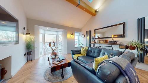 Mumbles Apartamento | Mumbles Cottage & Stunning Ocean Views - Sleeps 4