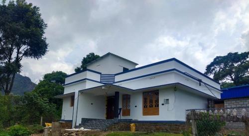 Kannan Devan Hills Villa | Munnar Wood valley
