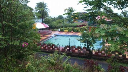 Kambare Hotel | Murlee Pure Veg Resort