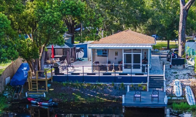 Odessa Casa | Murphy's Cove Retreat - Lakeside Hot Tub Included