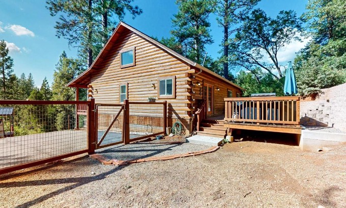 Forest Meadows Casa | Murphys Cozy Cabin