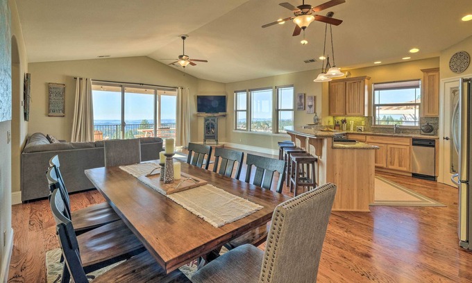 Forest Meadows Casa | Murphys Retreat w/ 'Canyon' Views & Game Room