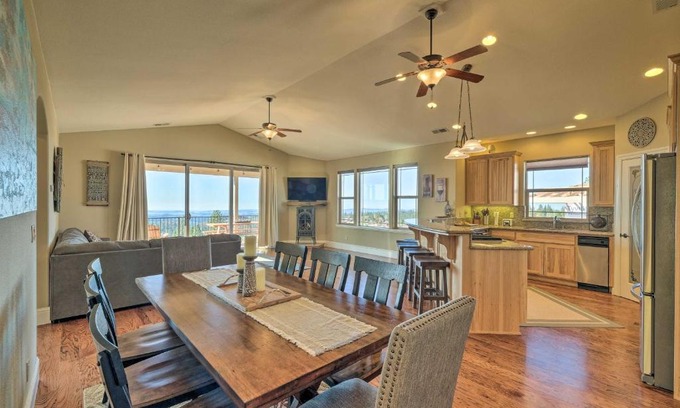Forest Meadows Casa | Murphys Retreat with Canyon Views and Game Room