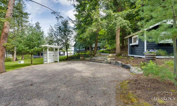 Muskoka Lakes Casa | Muskoka retreat located in one of the most sought after areas of Muskoka