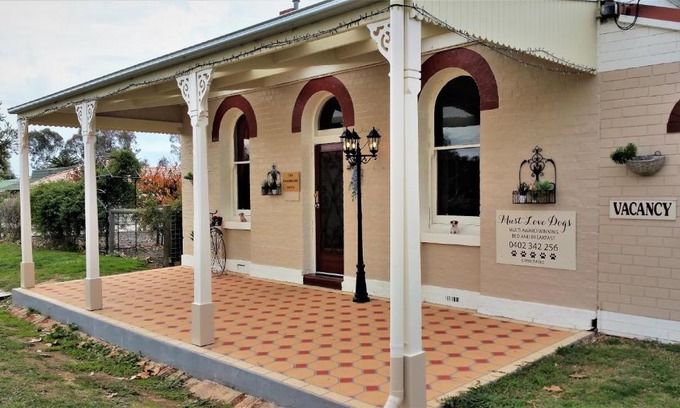 Rutherglen Cama Y Desayuno | Must Love Dogs B&B & Self Contained Cottage