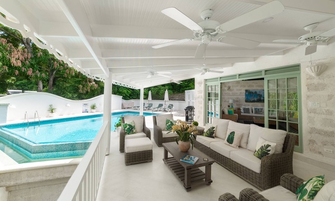 Mullins Villa | Semilla De Mostaza - Villa
