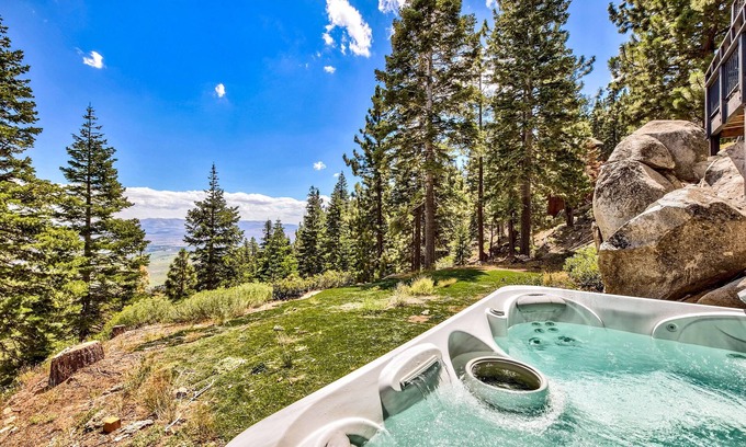Tahoe Village Cabina | MV50: Skiers Delight Lodge con cine en casa, bañera de hidromasaje y gimnasio