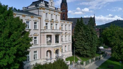 Teplice Apartamento | MVA House Teplice, Šanovský park