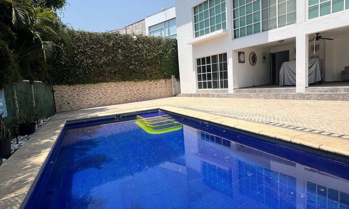 Lomas de Cocoyoc Casa | amplia casa de lujo en lomas de cocoyoc