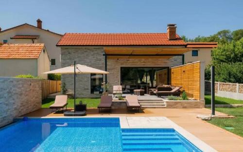 Donji Prolozac Casa | MY DALMATIA - Luxury villa Prolozac with private heated pool