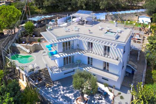 Marina del Cantone Villa | My Exclusive Italy - Villa by the beach with sea-view and Luxury amenities