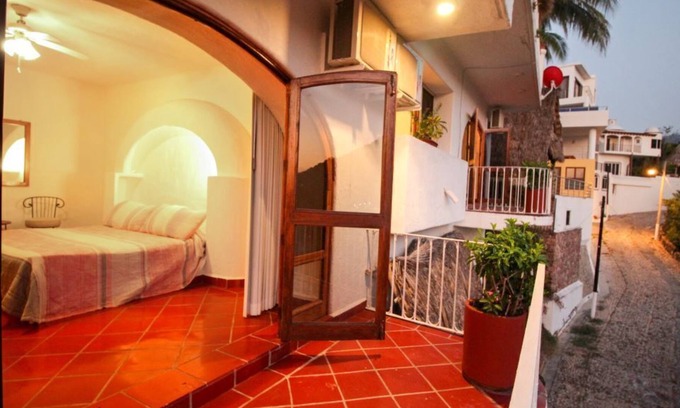 Mismaloya Casa | my house is your house