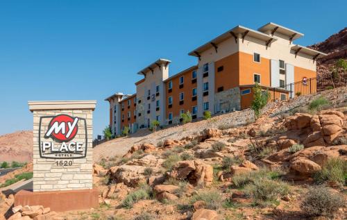 Moab Hotel | My Place Hotel-Moab, UT
