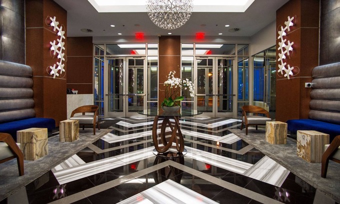 Downtown Las Vegas Condominio | MY PLACE.... ON THE FREMONT STREET EXPERIENCE- THE HEART OF IT ALL!