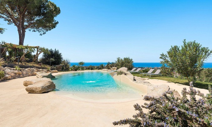 Capo d'Orlando Villa | Villa en Capo D'orlando con 5 habitaciones, capacidad 10