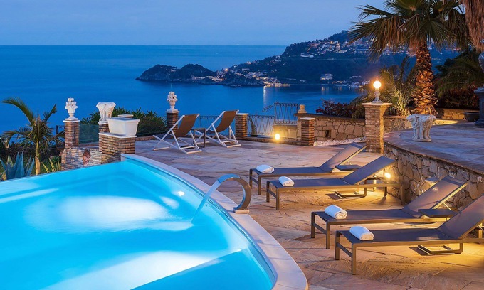 Letojanni Villa | My Rental Homes - Villa Bolero with sea view, infinity pool and Jacuzzi