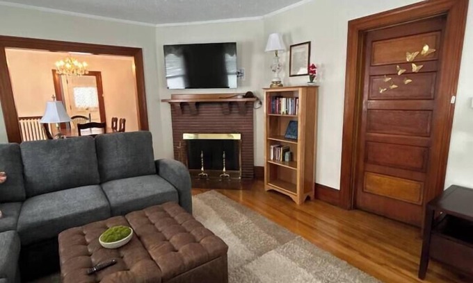 Concord Apartamento | My Sisters Place | Sleeps 6 Piano & Pool Table