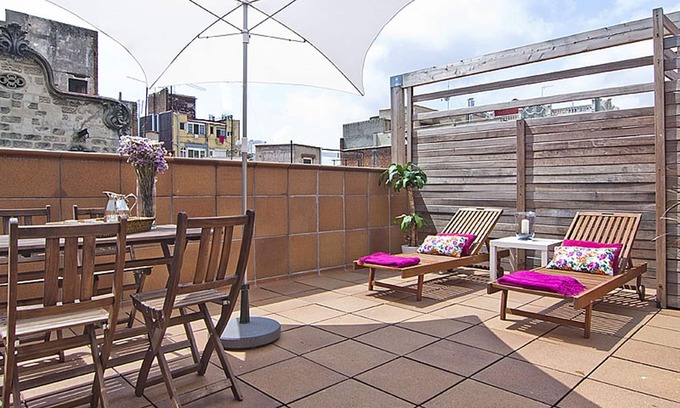 la Vila de Gracia Apartamento | My Space Barcelona Penthouse near commercial area with pool and terrace