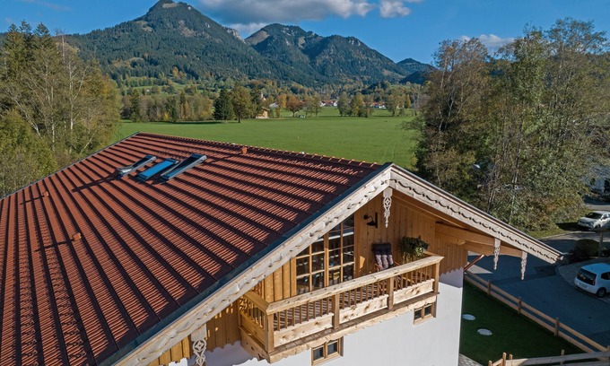 Fischbachau Apartamento | MY STAY: Country-style relaxation with your own garden for families and friends