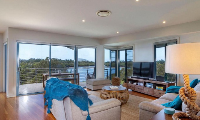 Tea Gardens Casa | Myall River Magic