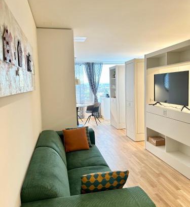 Neuhausen am Rheinfall Apartamento | MydiHei @ Rhyfall Towers