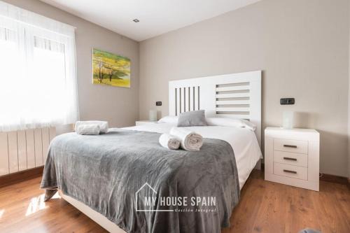 Cimadevilla Apartamento | MyHouseSpain - Piso en Cimadevilla junto al mar